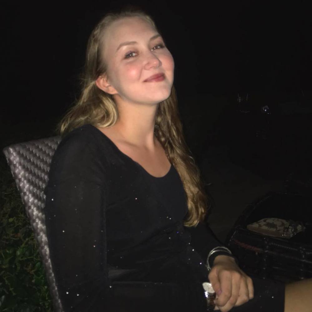 Meet your Posher, Carleigh